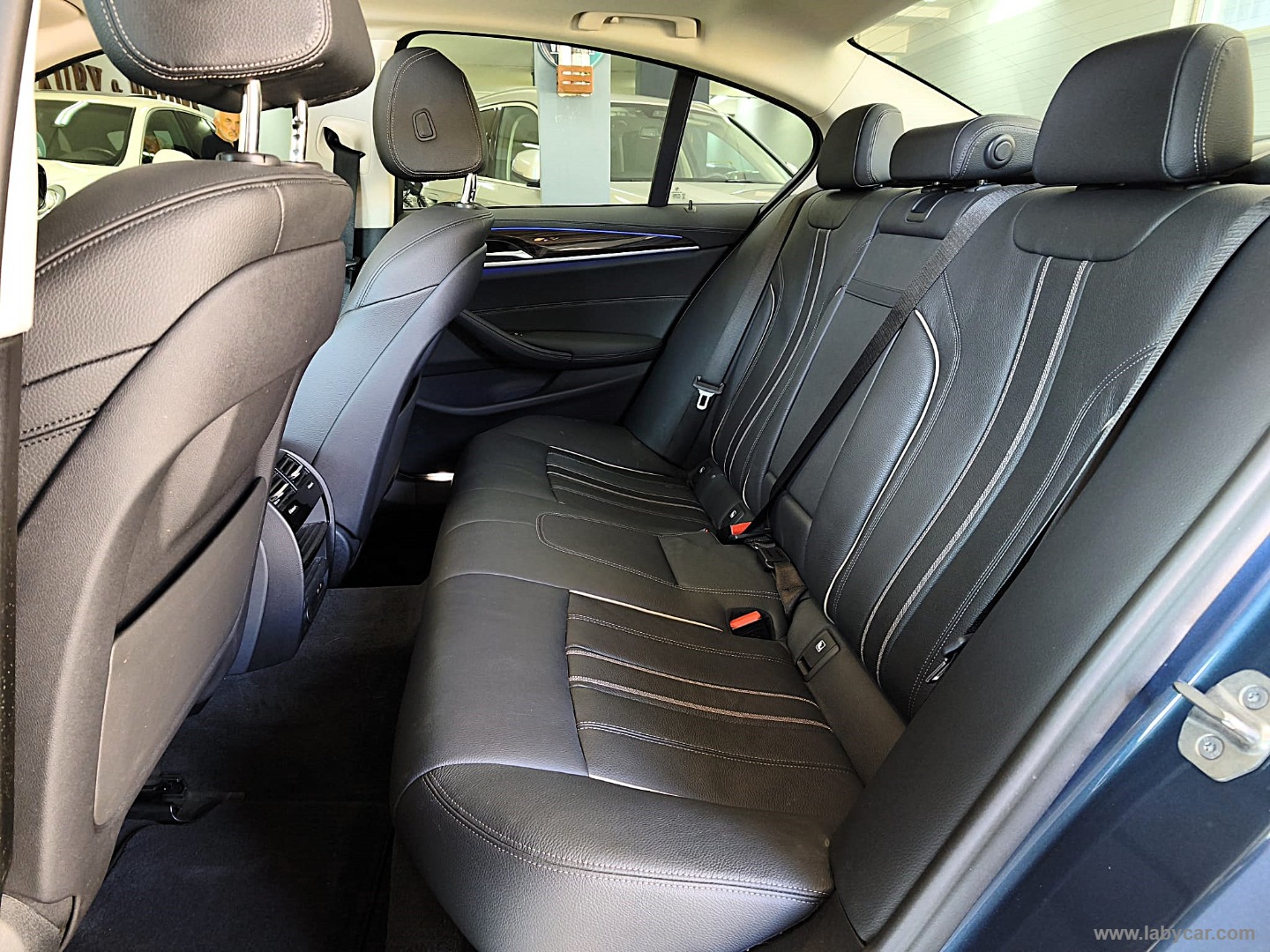 530d 48V LUXURY LINE 2022*24.000KM - immagine 14