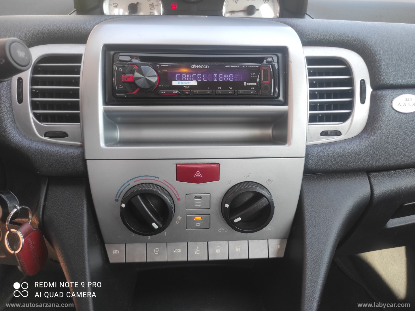 Ypsilon 1.2 69 CV Diva - immagine 14