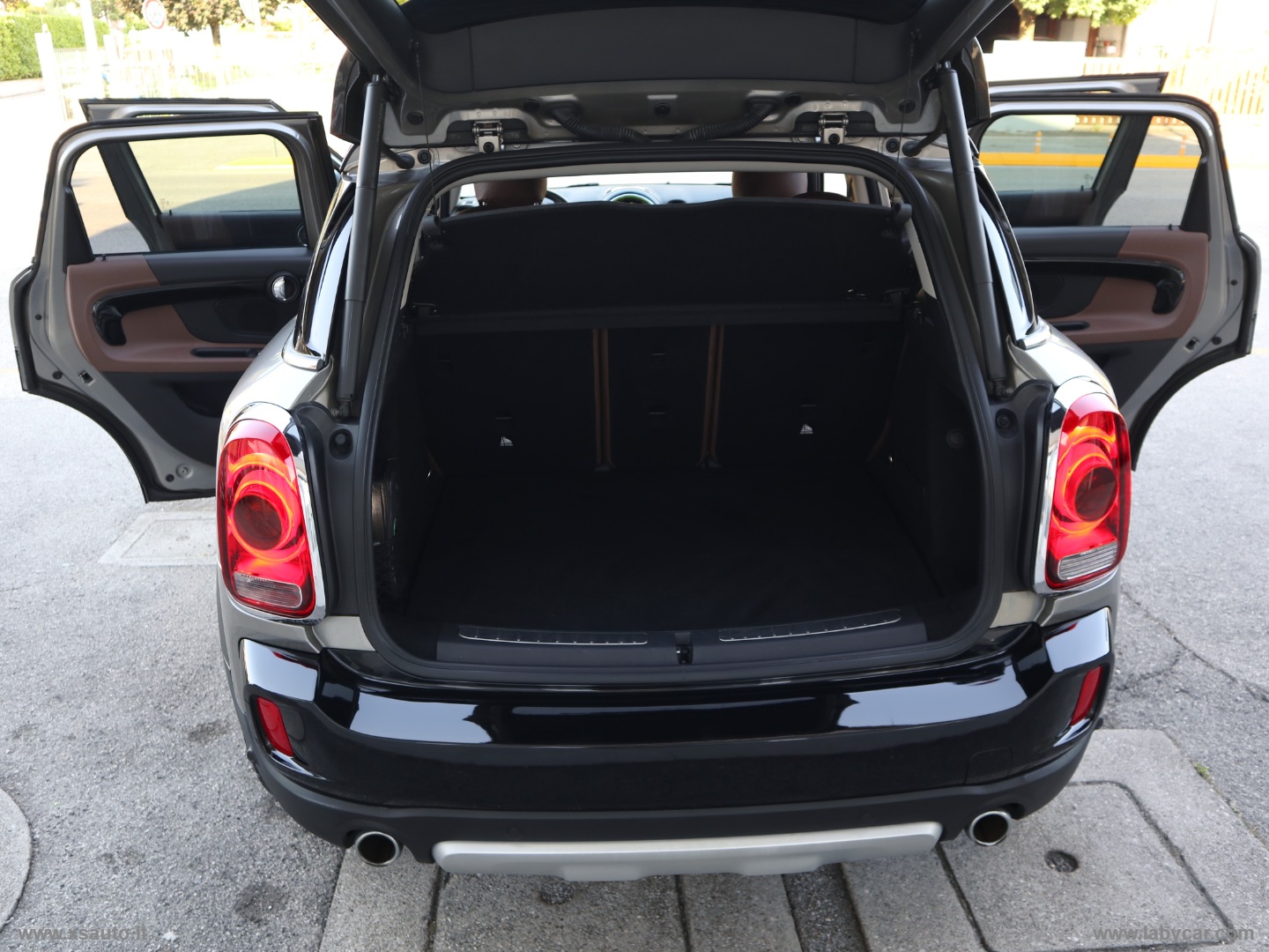 Mini Cooper SD Business Countryman ALL4 - immagine 14