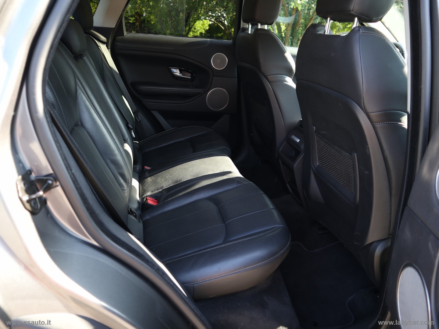 RR Evoque 2.0 TD4 180CV 5p. SE Dynamic - immagine 14