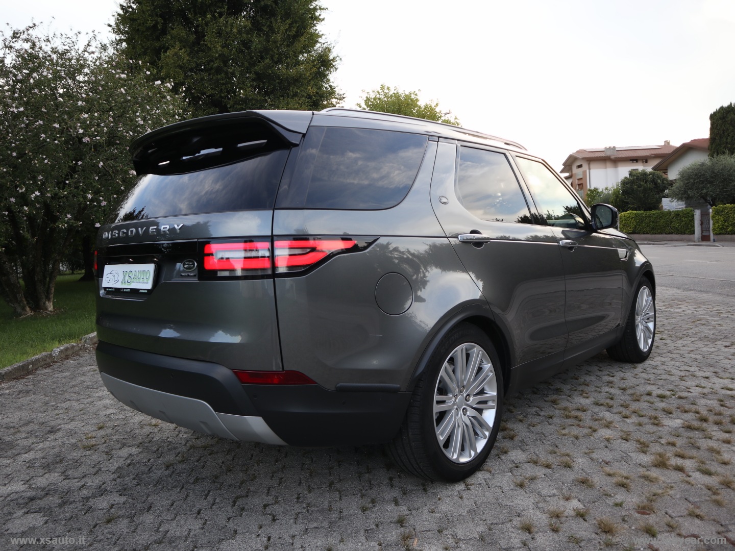 Discovery 3.0 TD6 249 CV HSE Luxury 7 POSTI - immagine 14