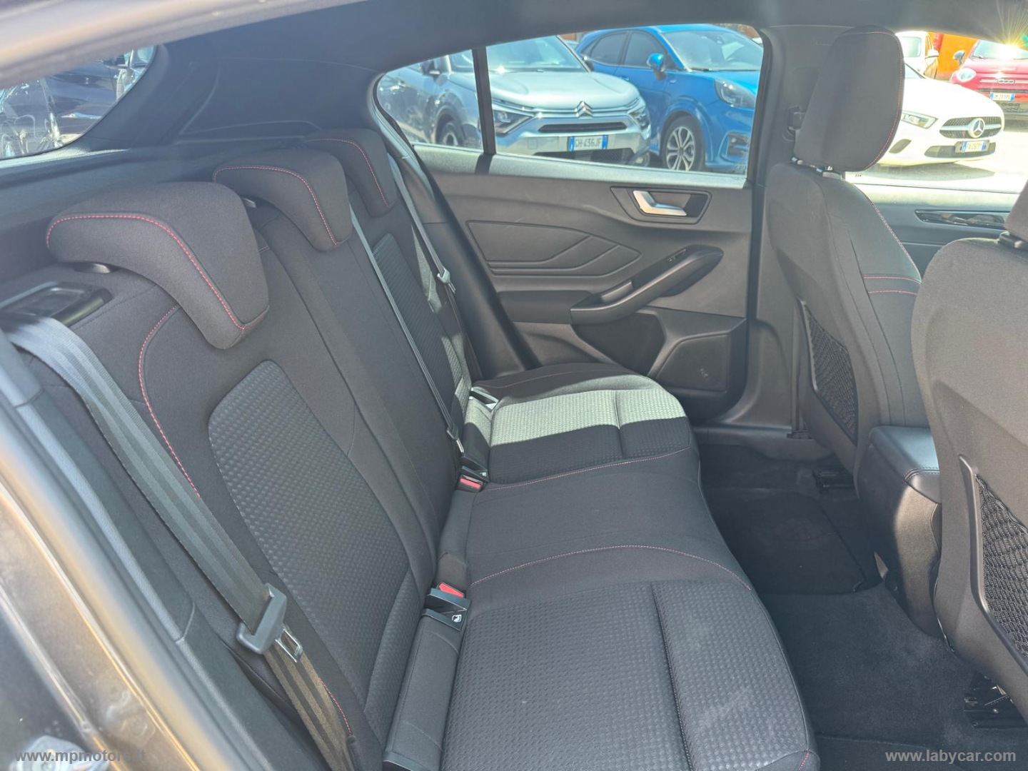 FOCUS ST-LINE 1.5 EcoBlue 115CV AUTOMATICA - immagine 14