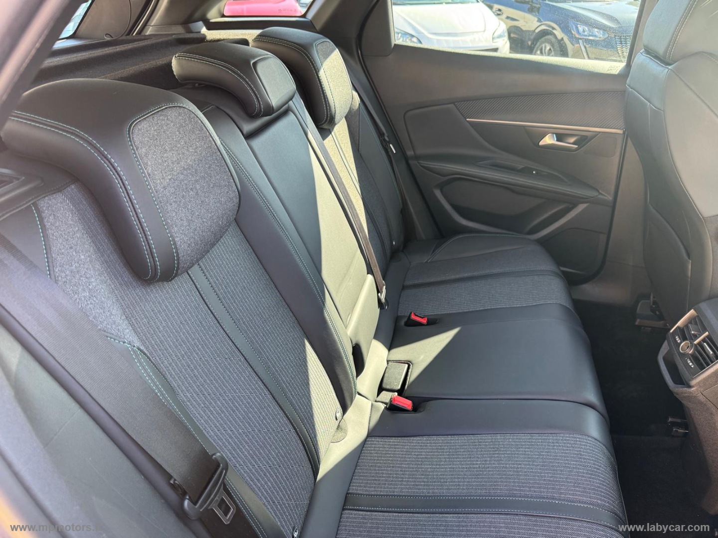3008 ALLURE 1.5 BlueHDi 130CV AUTOMATICA - immagine 14