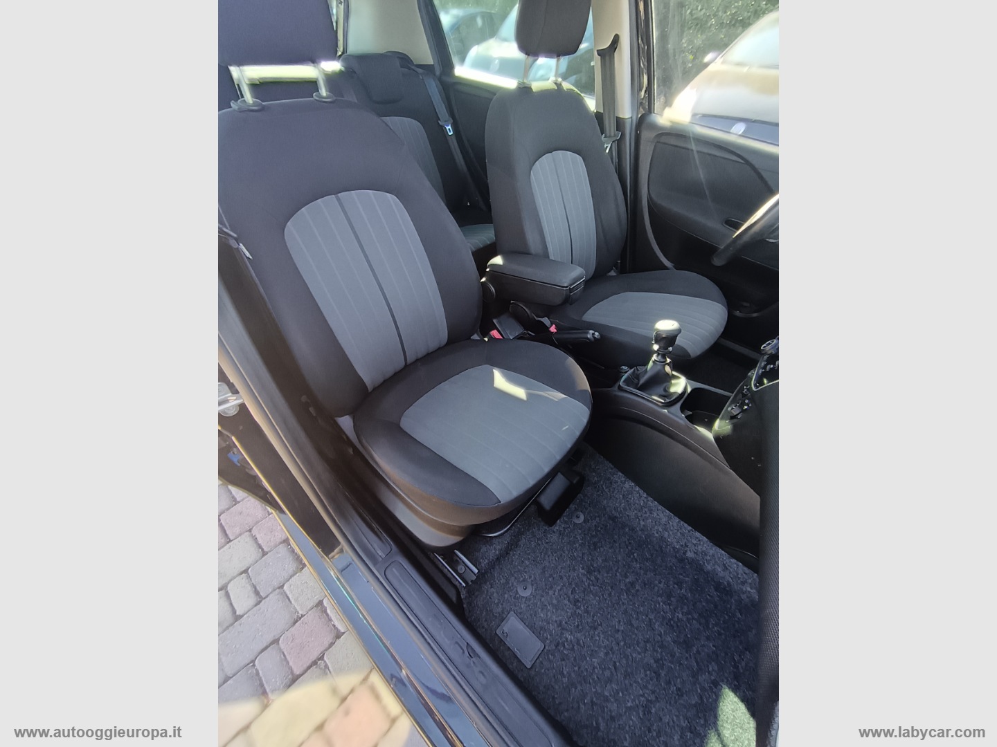 Punto 1.4 8V 5p. Easypower Lounge - immagine 14