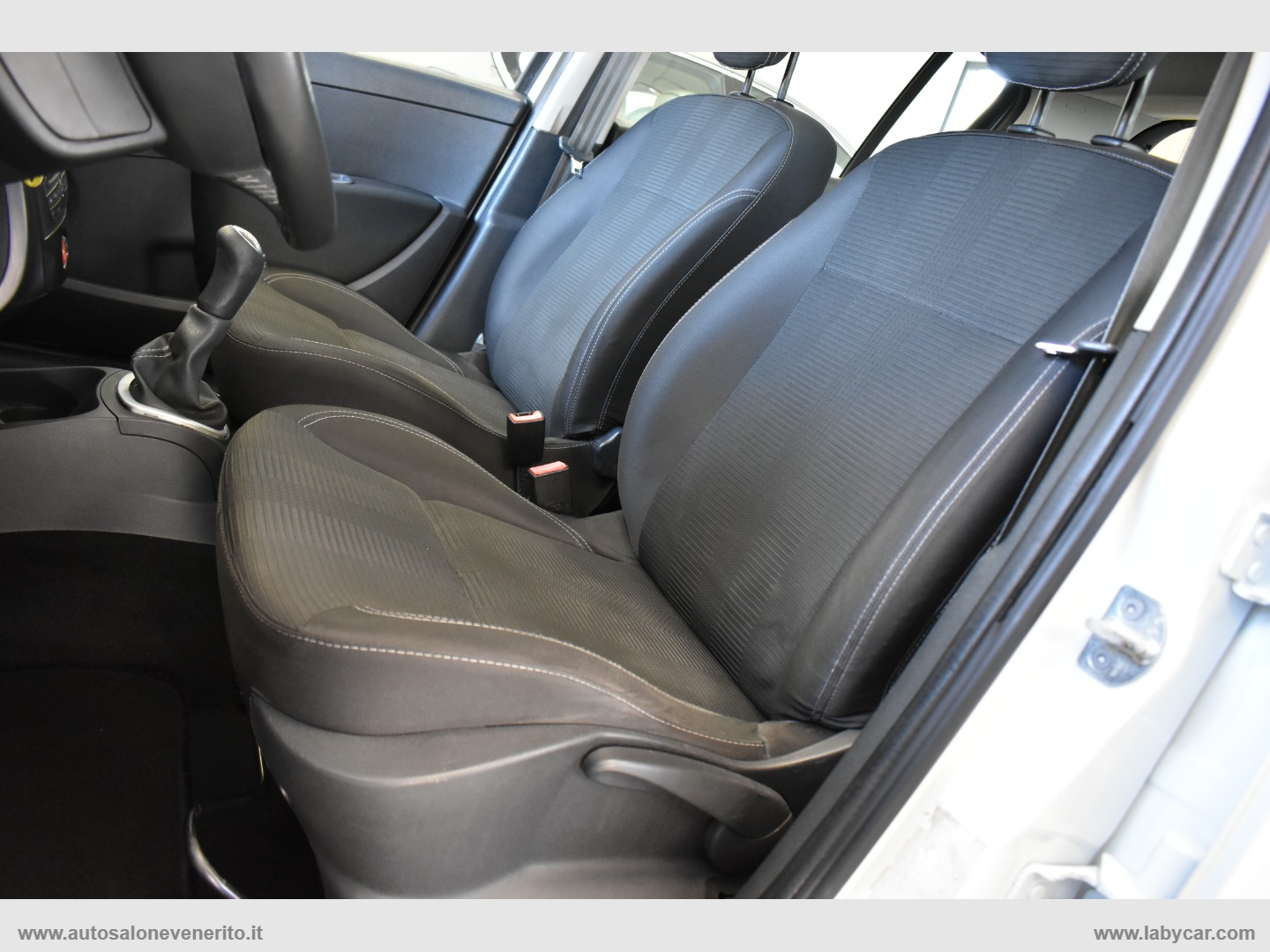 Clio 1.2 5p. Dynamique - immagine 14