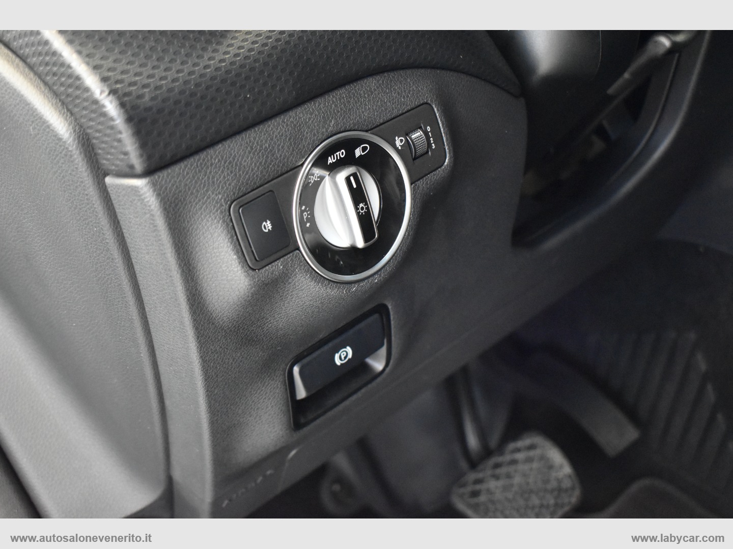 A 180 d Automatic Executive - immagine 14