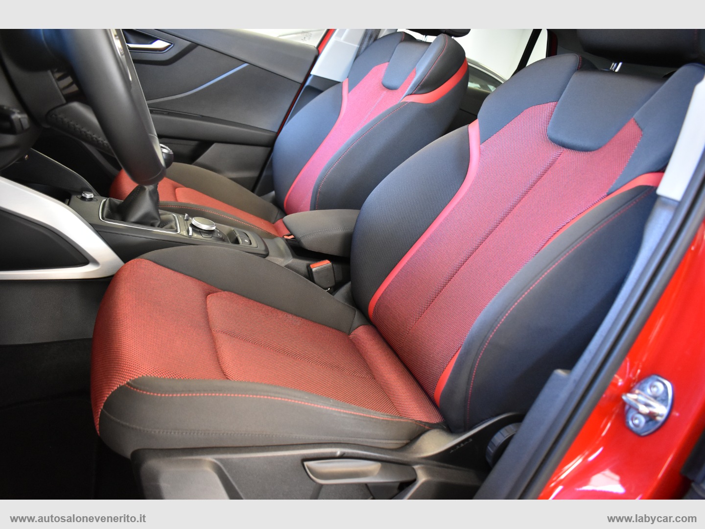 Q2 30 TDI S tronic Identity Black - immagine 14