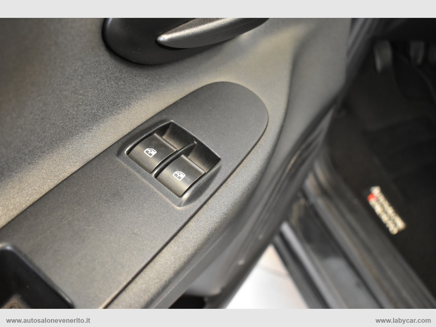 Ypsilon 1.2 69 CV 5p. Gold - immagine 14