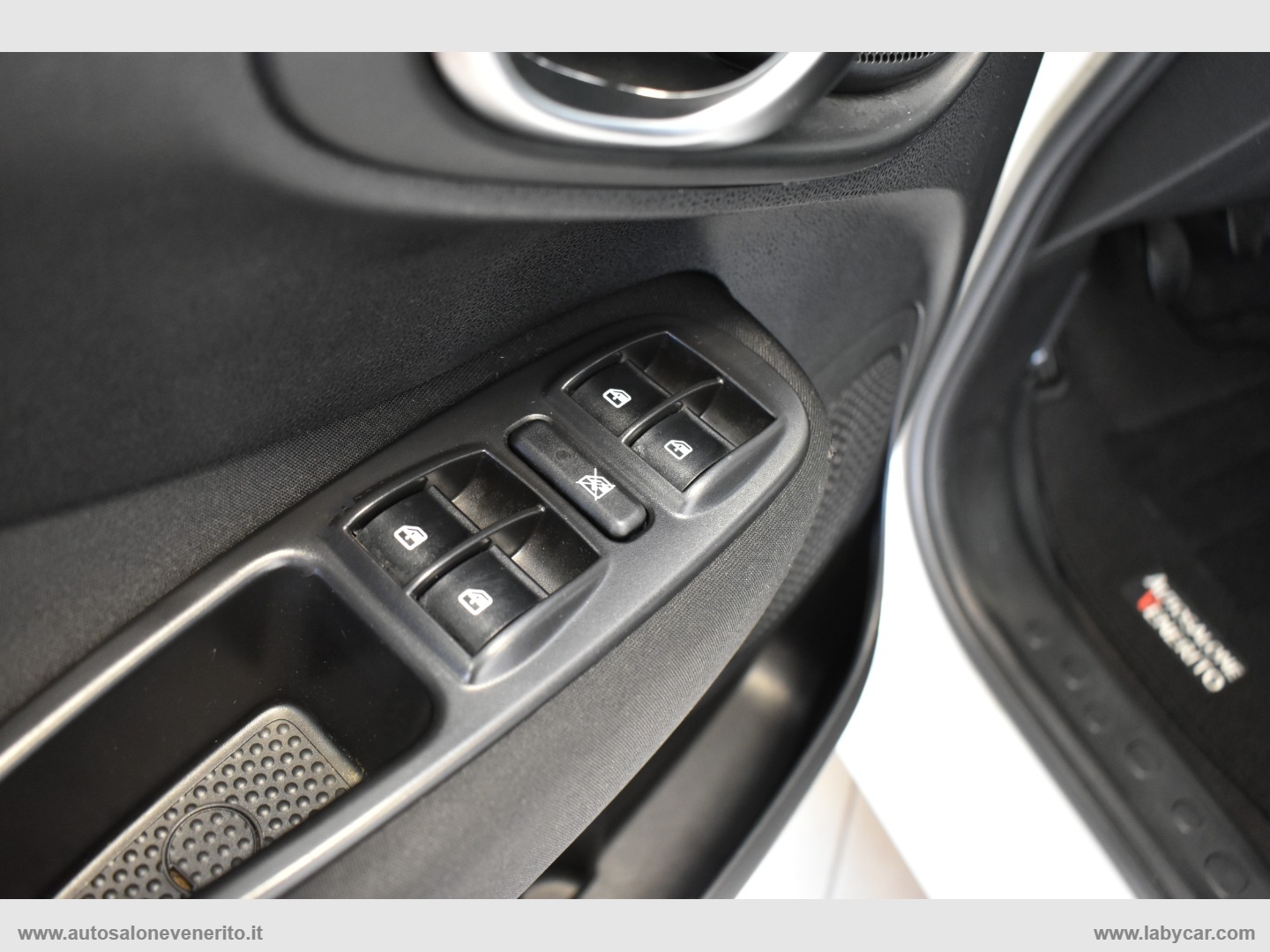 500L 1.3 MJT 95 CV Business - immagine 14
