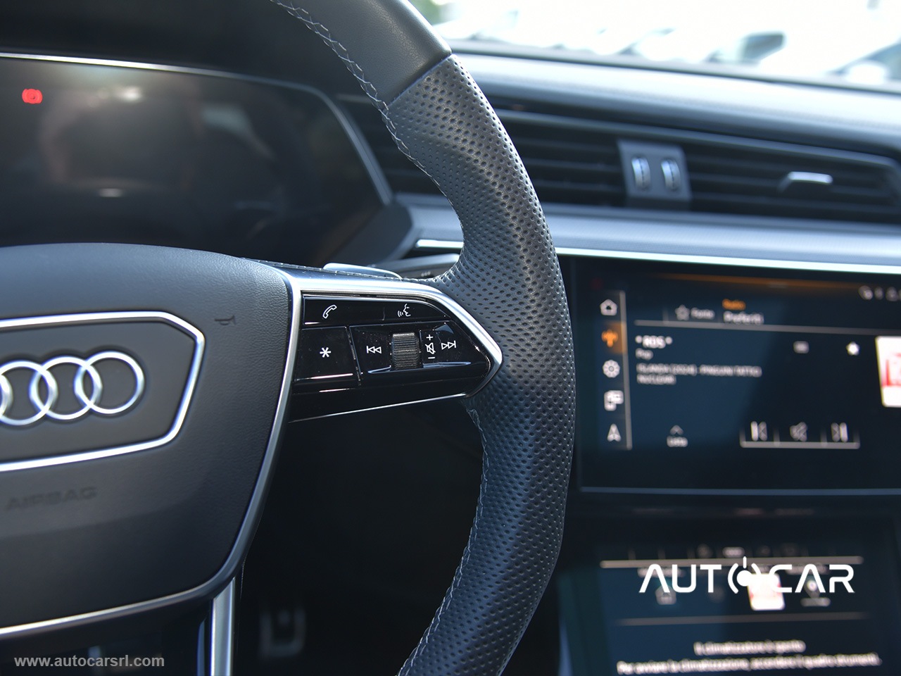 Q8 e-tron 55 quattro S line edition - immagine 14