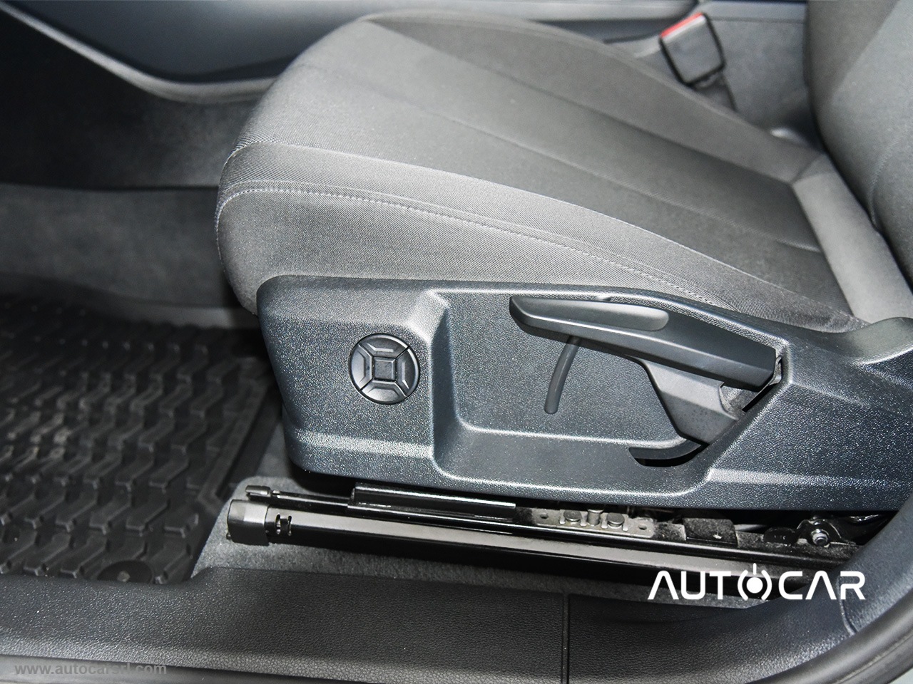 Q3 35 2.0 TDI quattro Business Advanced - immagine 14