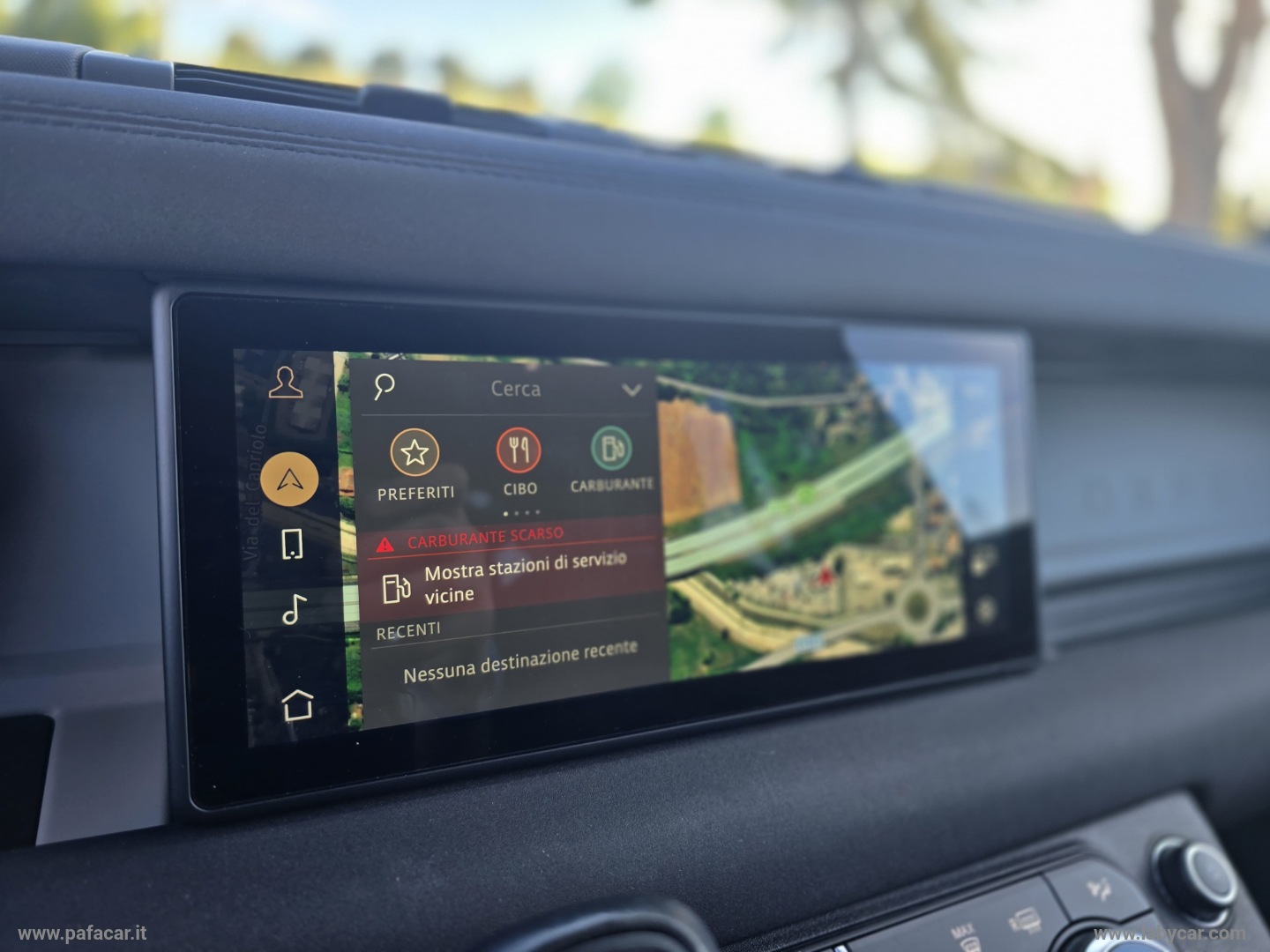 Defender 110 3.0D I6 250 CV X-Dynamic S - immagine 14