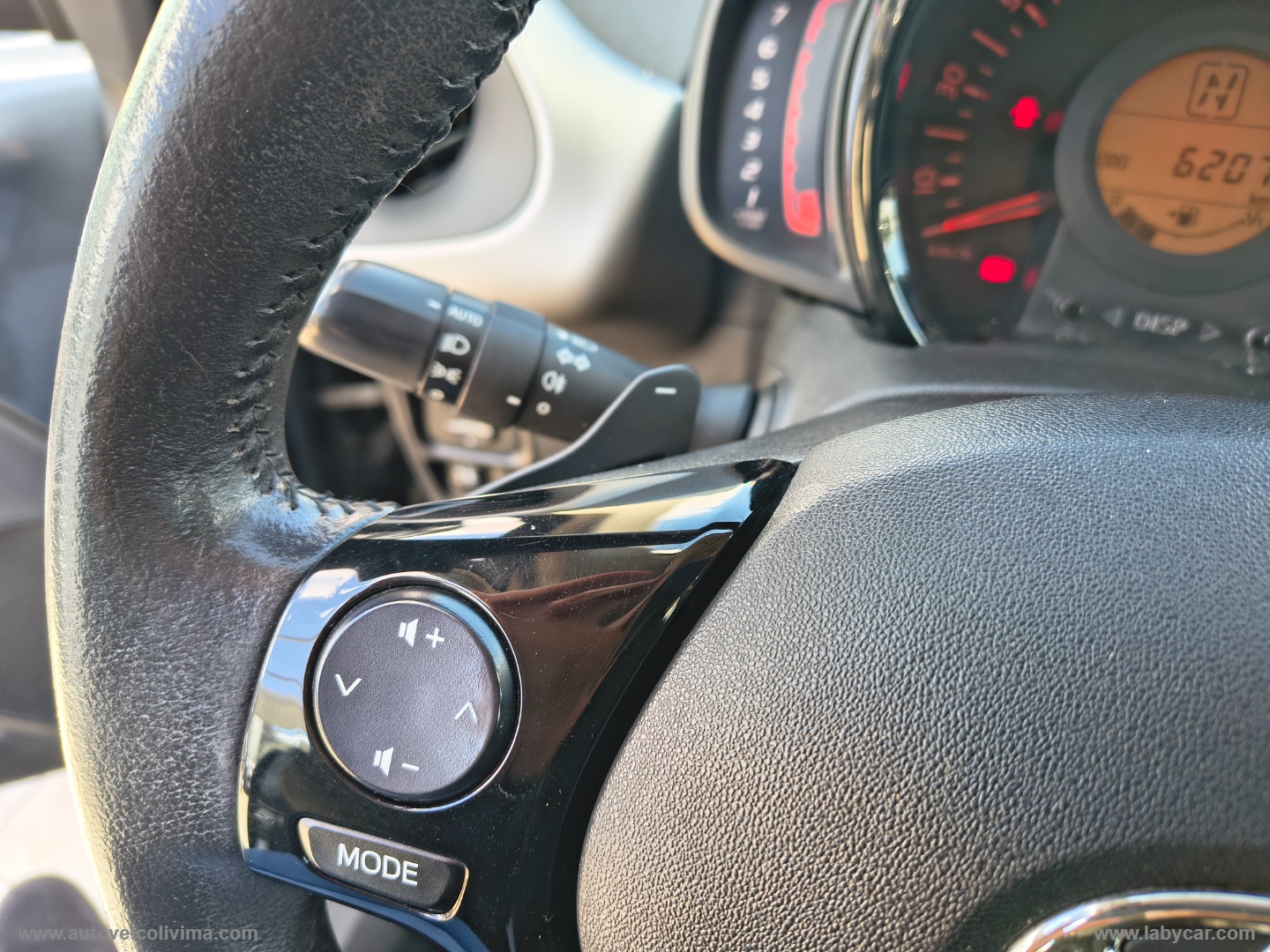 Aygo 1.0 VVT-i 69 CV 5p. x-play TSS MMT - immagine 14