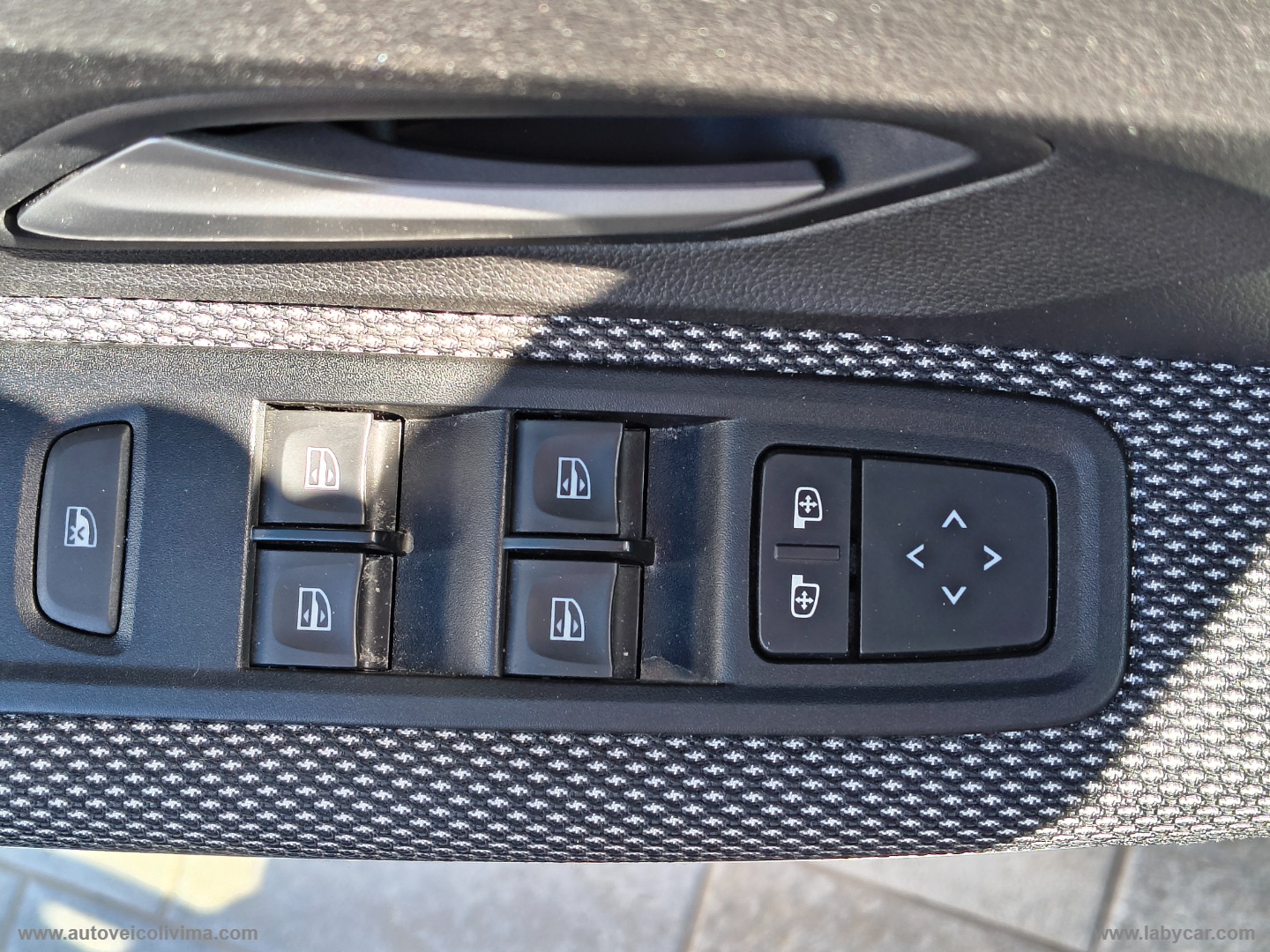 Jogger 1.0 TCe GPL 100CV 5 posti Extreme - immagine 14