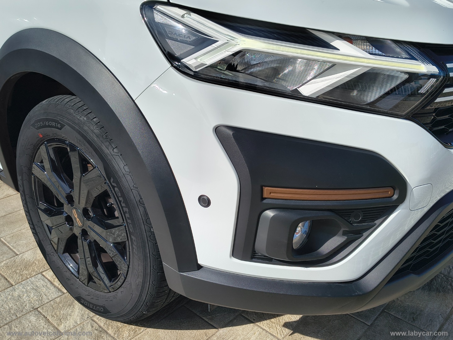 Sandero Stepway 1.0 TCe ECO-G Extreme Up - immagine 14