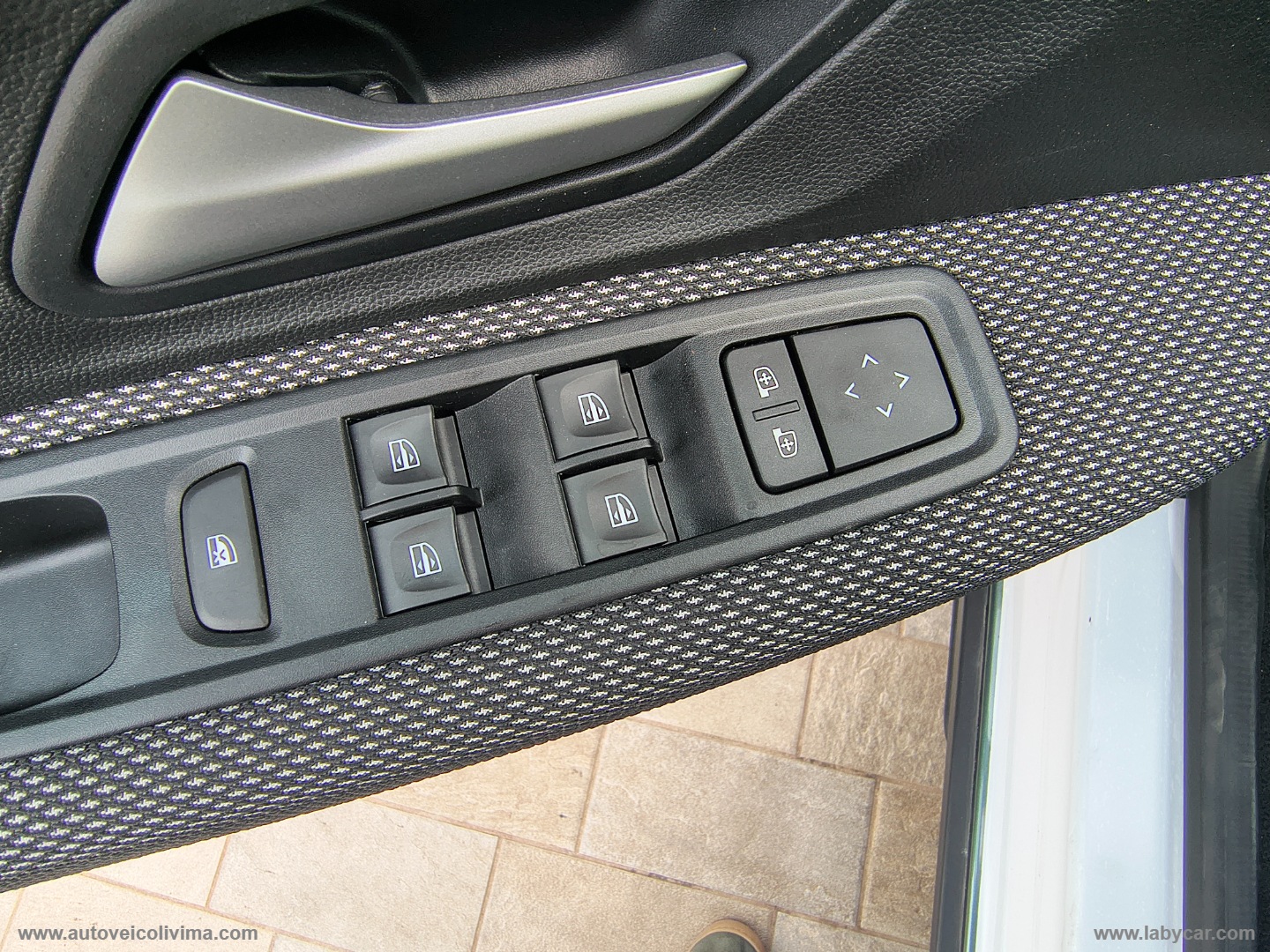 Jogger 1.0 TCe GPL 100CV 5 posti Expres. - immagine 14