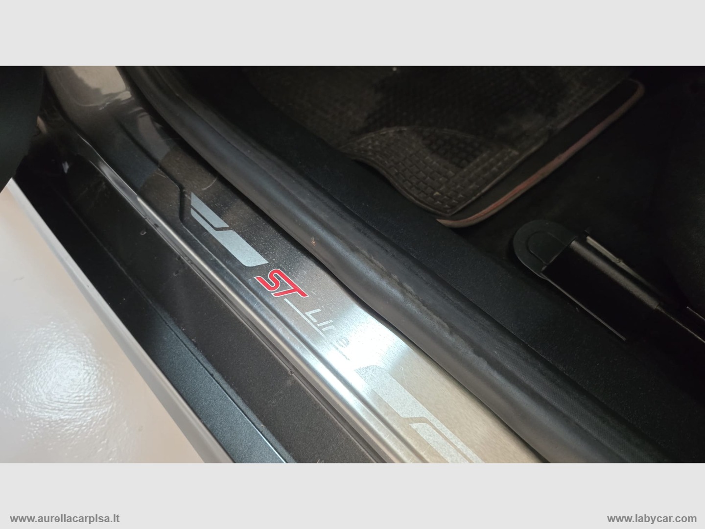 Fiesta 1.5 EcoBlue 5p. ST-Line - immagine 14