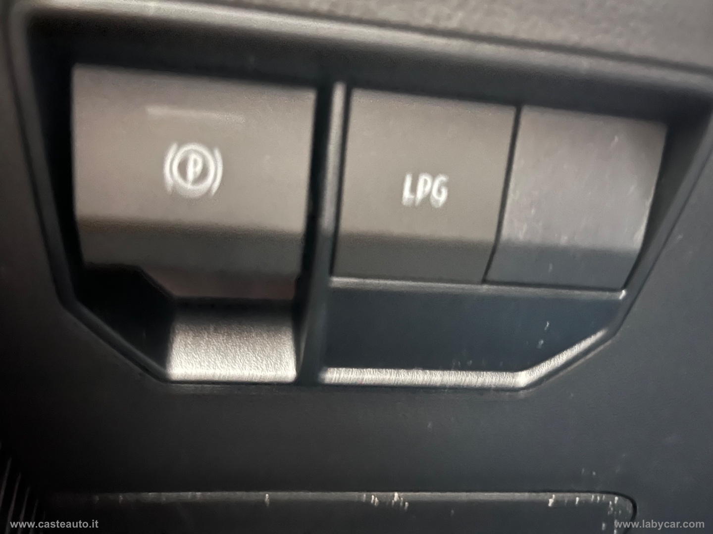 Duster Eco-G 120 CV Journey NO VINCOLI FINANZIARI - immagine 14