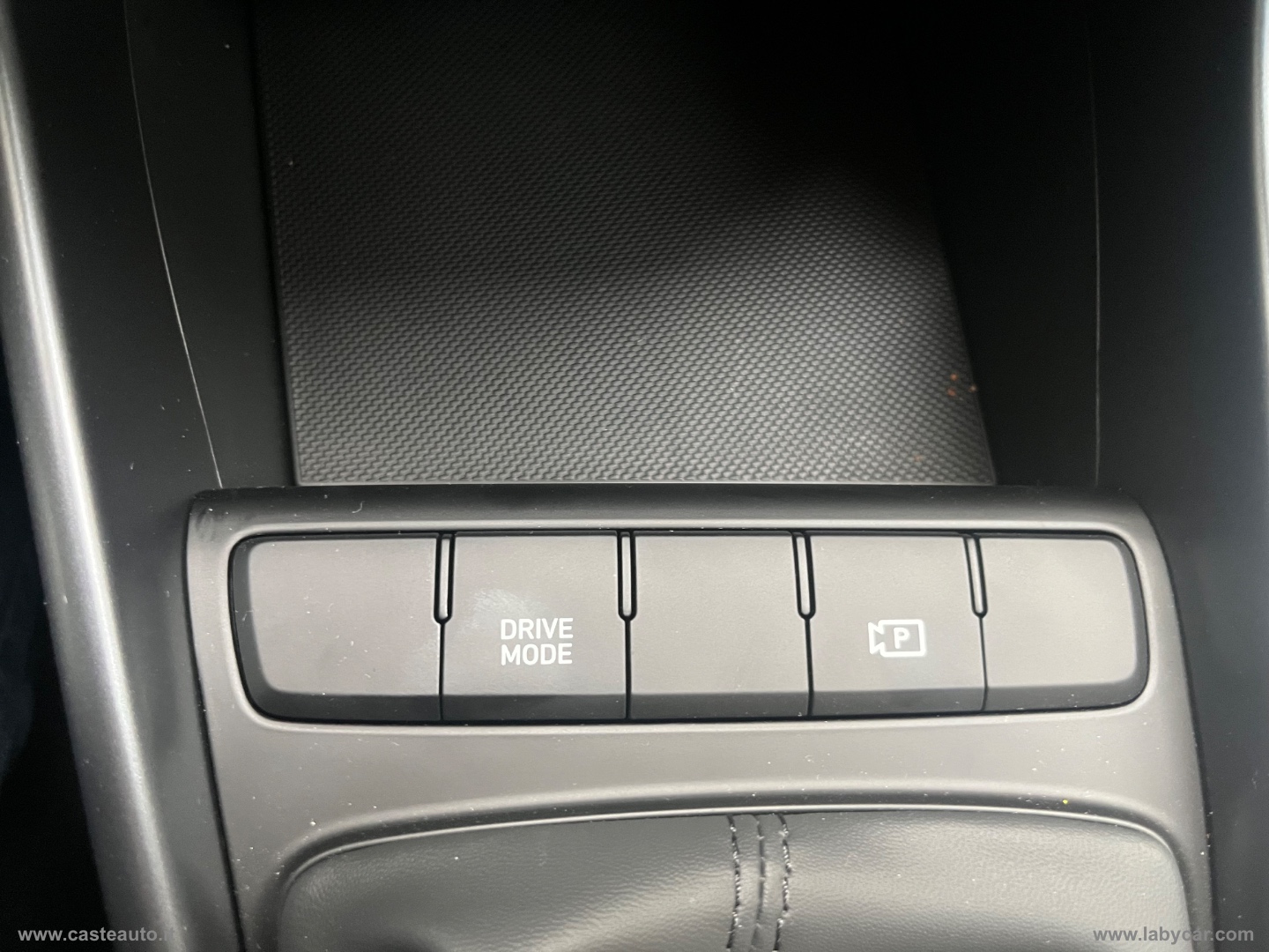 i20 1.0 T-GDI Connectline CON EXTERIOR PACK - immagine 14