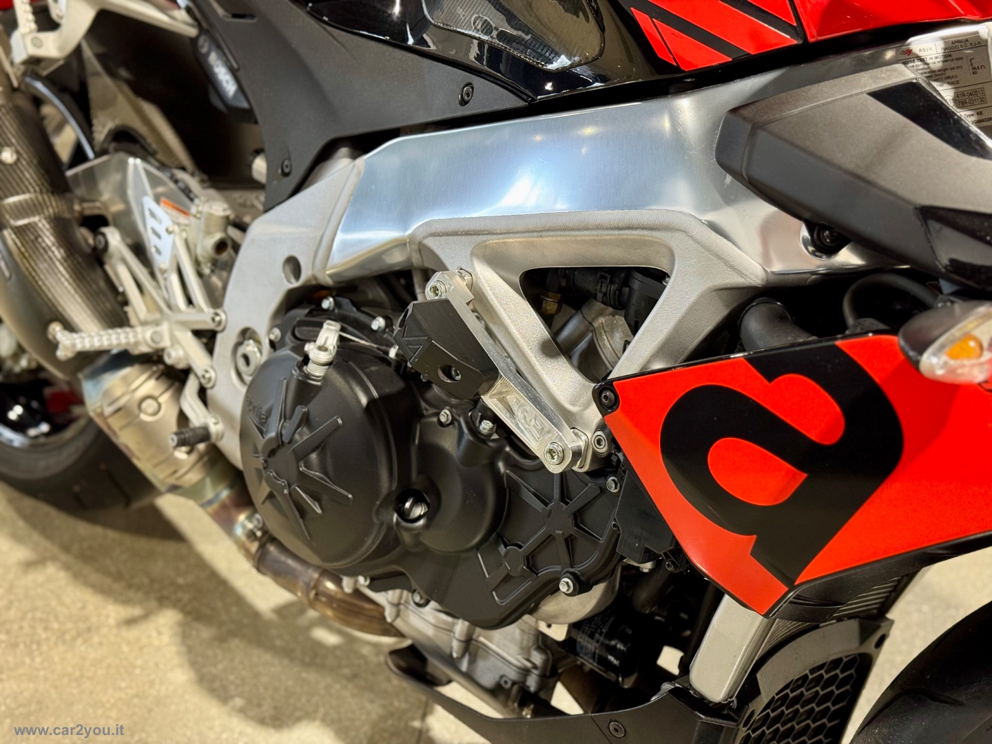 Tuono V4 1100 RR - immagine 14