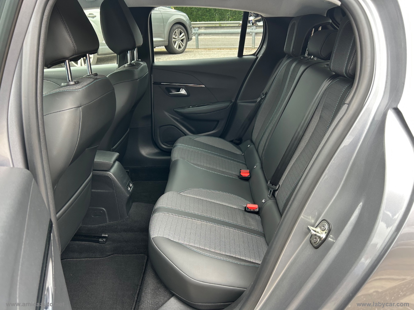 208 BlueHDi 100 S&S 5p. Allure Navi Pack - immagine 14