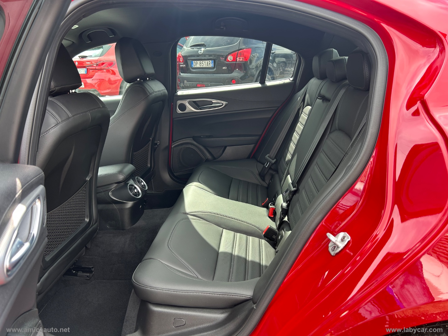 Giulia 2.0 Turbo 280CV AT8 AWD Q4 Veloce KM 10.700 - immagine 14