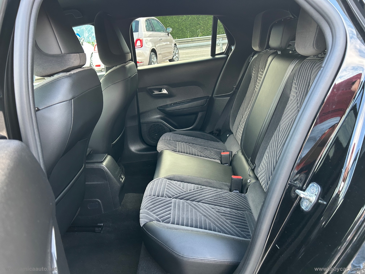 Ypsilon Hybrid e-DCT LX - immagine 14