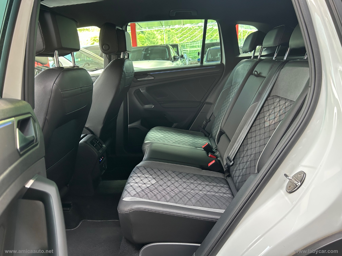 Tiguan 2.0 TDI 150CV SCR DSG 4MOT.R-Line - immagine 14