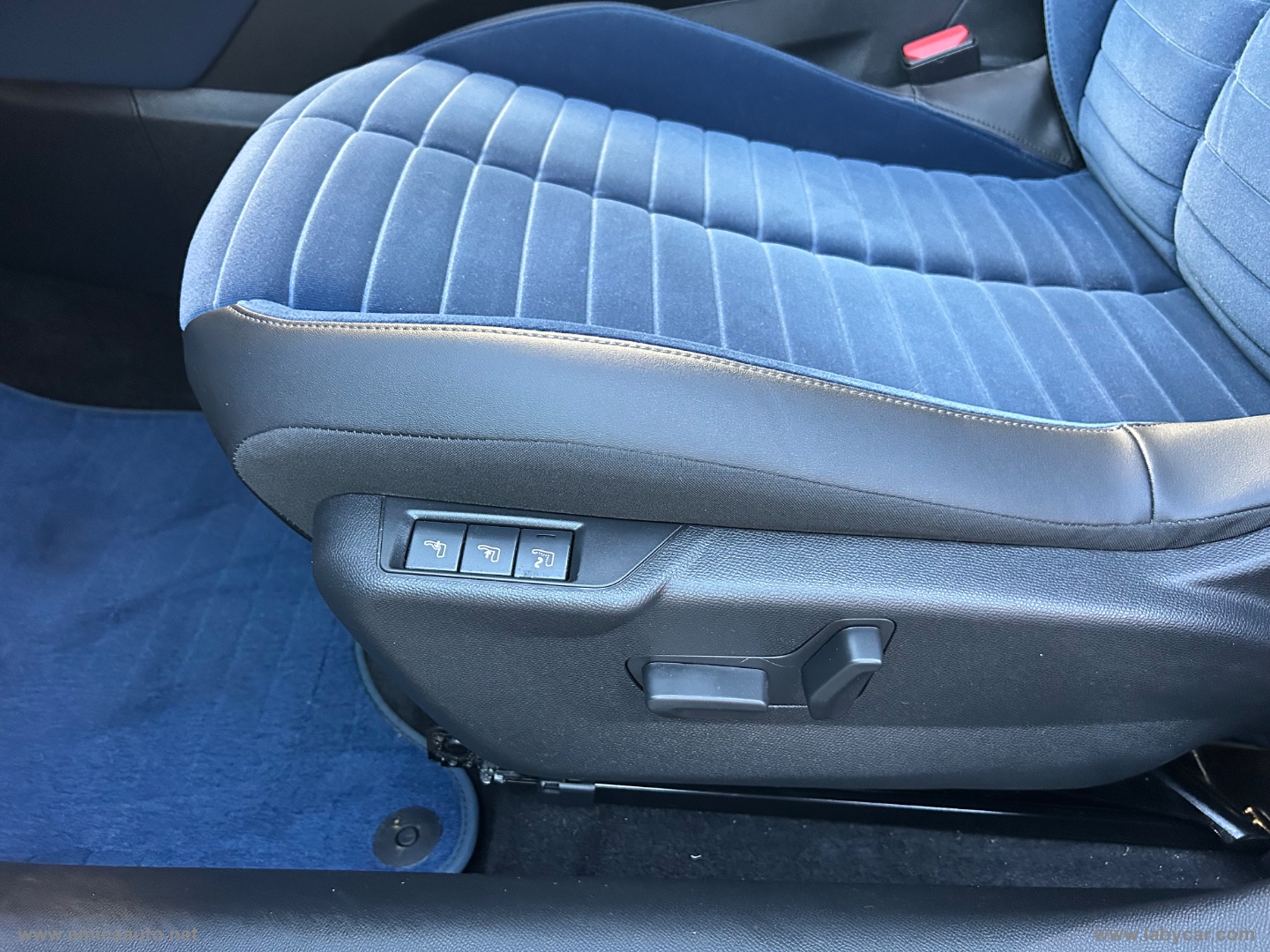 Ypsilon Hybrid e-DCT Ed.Limitata Cassina - immagine 14