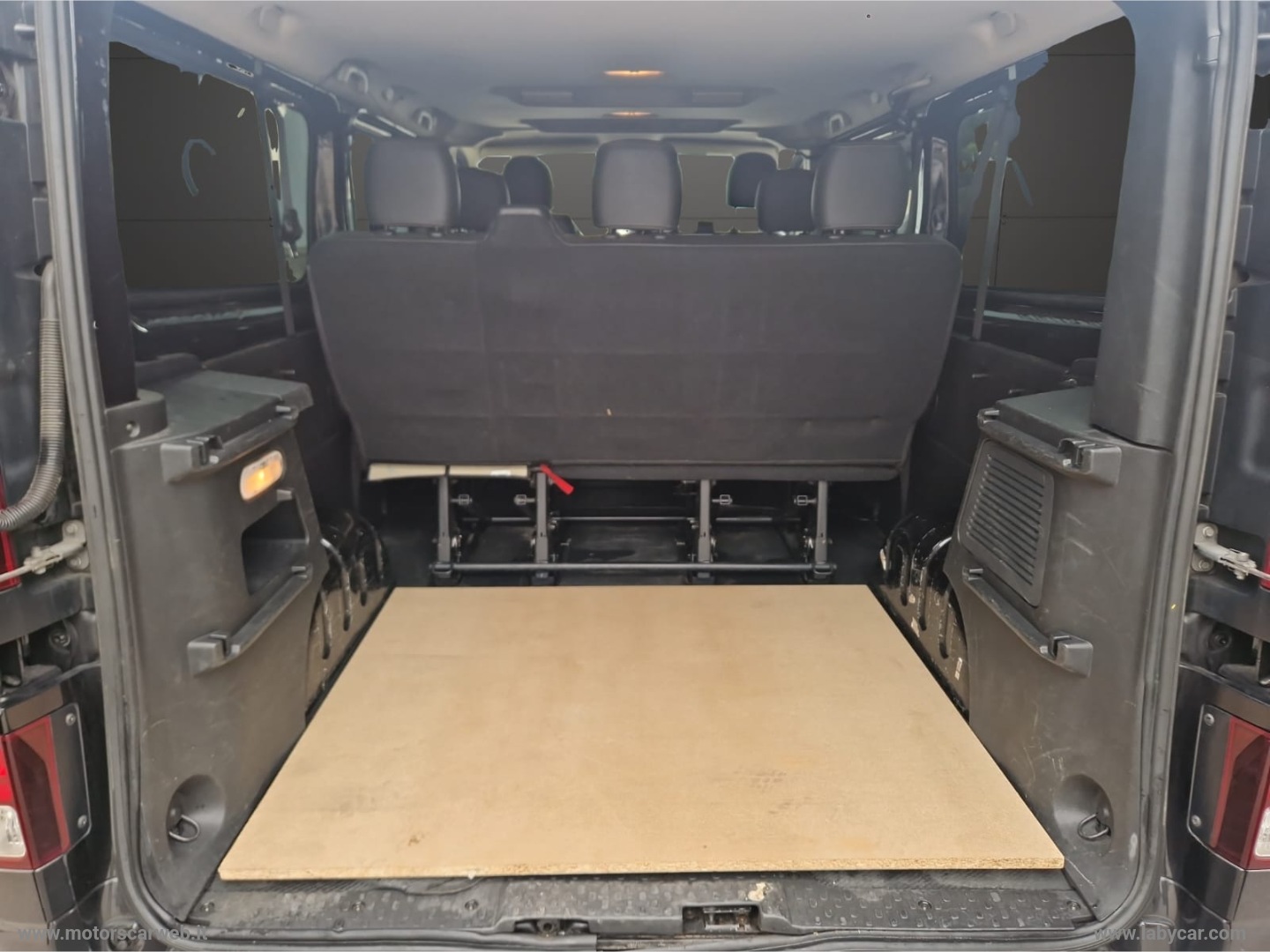 Vivaro 27 1.6 BiT. EcoF. PC-TN Combi - immagine 14