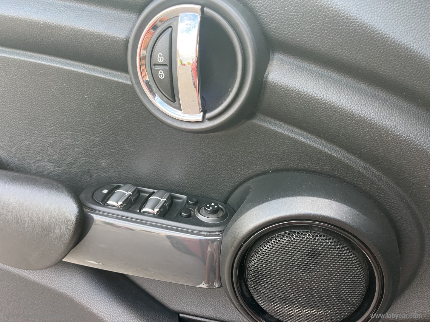 Mini Cooper D 5 porte - immagine 14