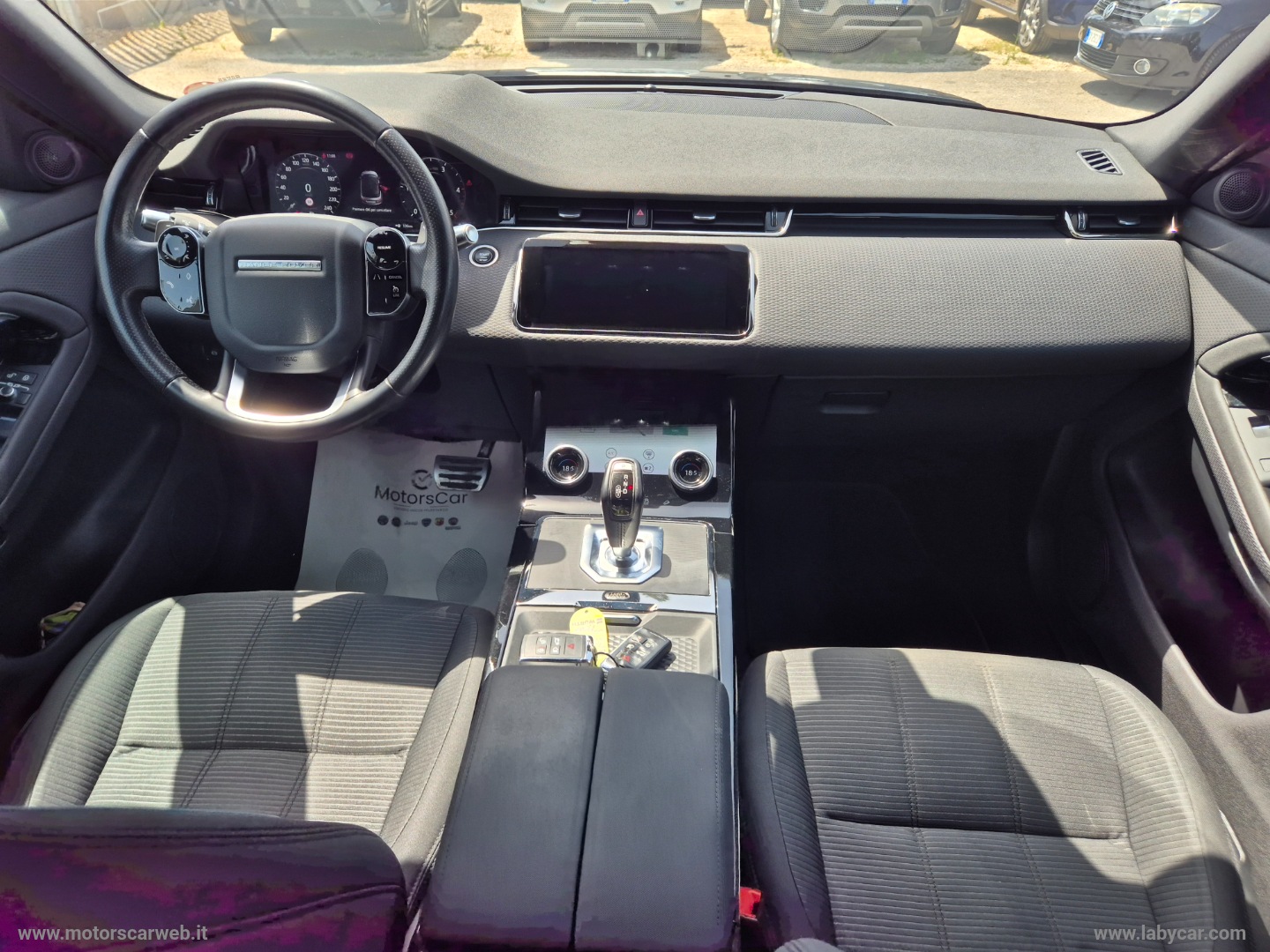 RR Evoque 2.0D I4 MHEV R-DYNAMIC AWD 150CV AUTO - immagine 14