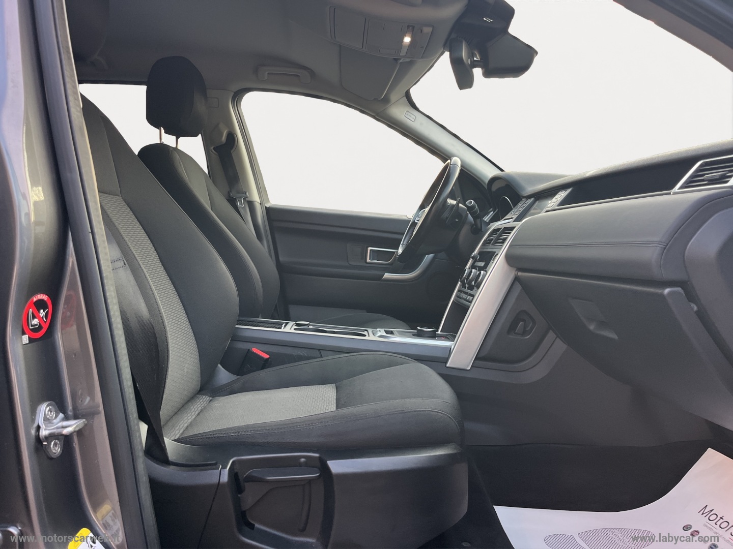 Discovery Sport 2.0 TD4 150CV Door All Wheel Drive - immagine 14