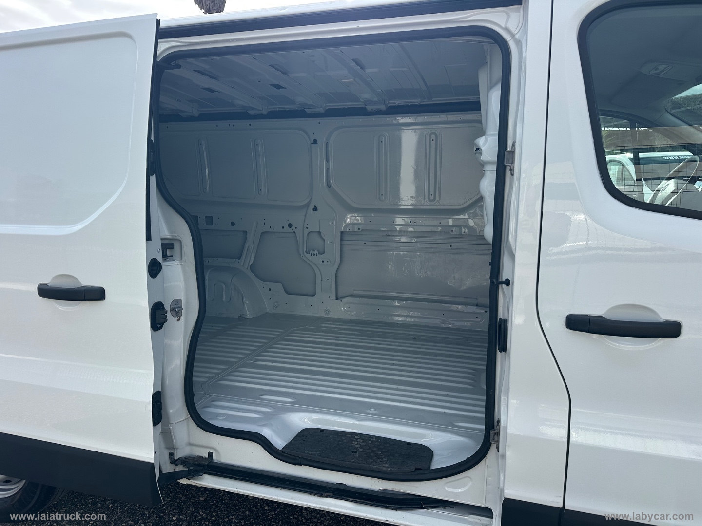 Trafic T29 1.6 dCi 145 Furgone L1H1 - immagine 14