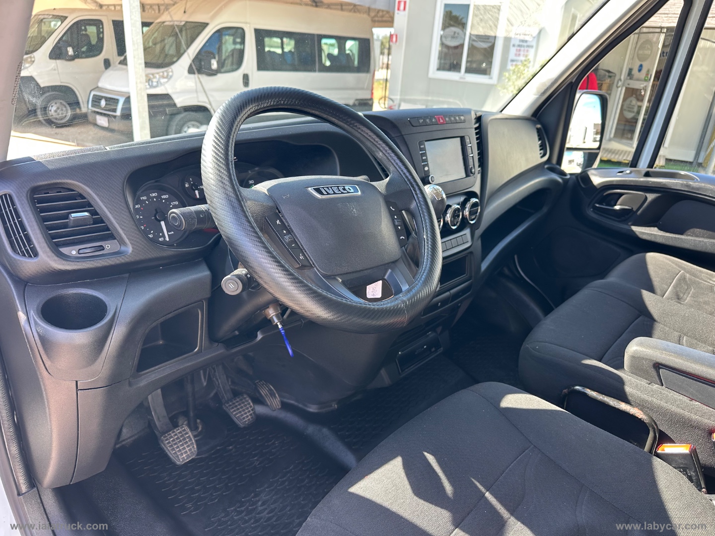 Daily 35S15V 2.3 HPT Furg. EXTRALUNGO E ALTO MOTORE 51000KM - immagine 14