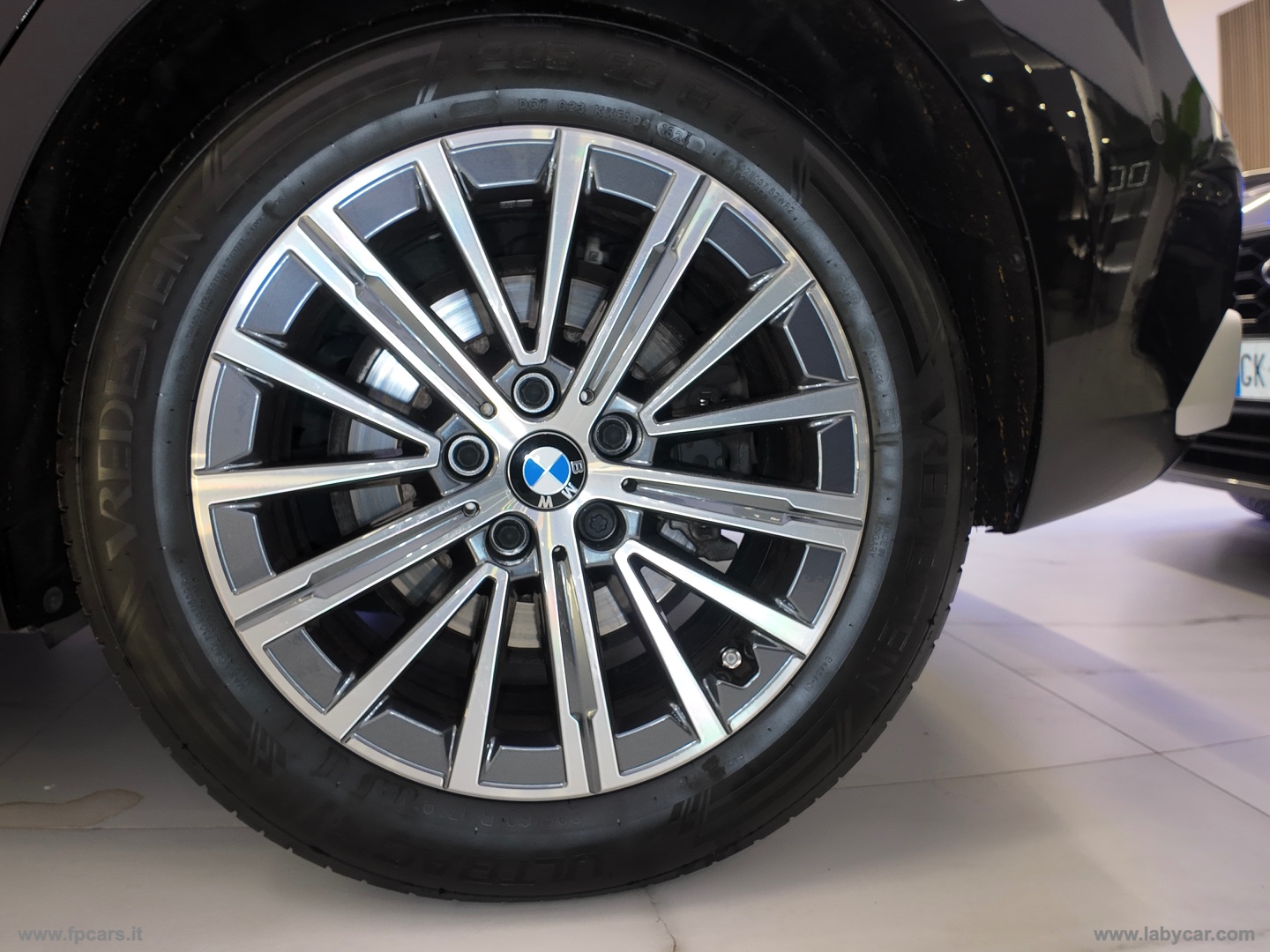 218d Active Tourer Luxury - immagine 14