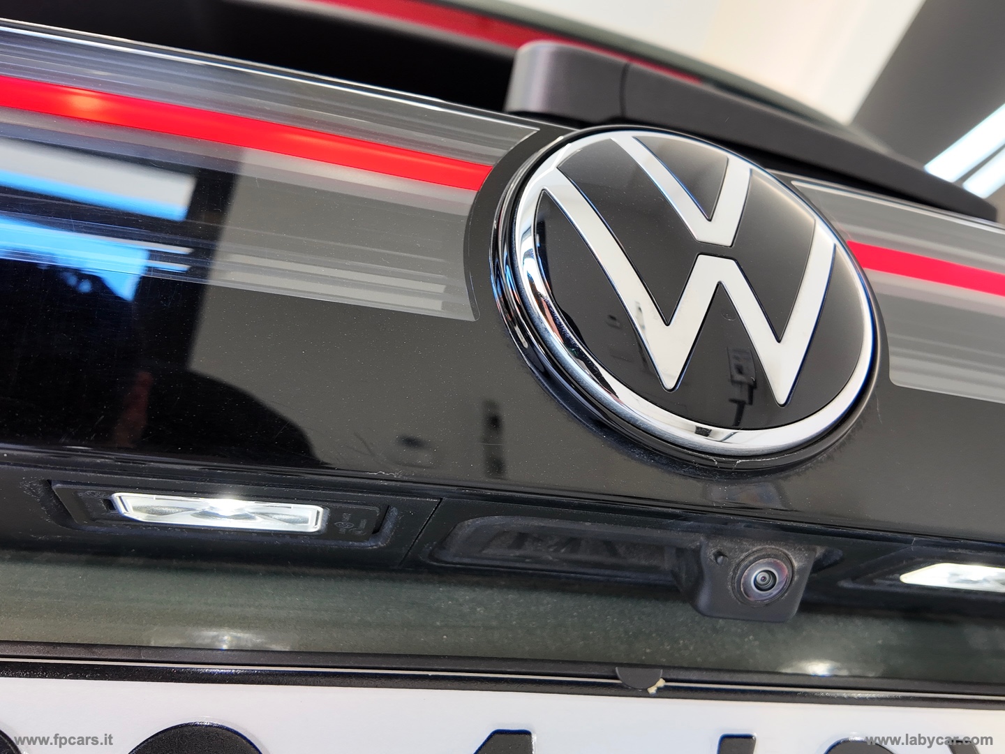 Tiguan 2.0 TDI 150 CV DSG Elegance - immagine 14