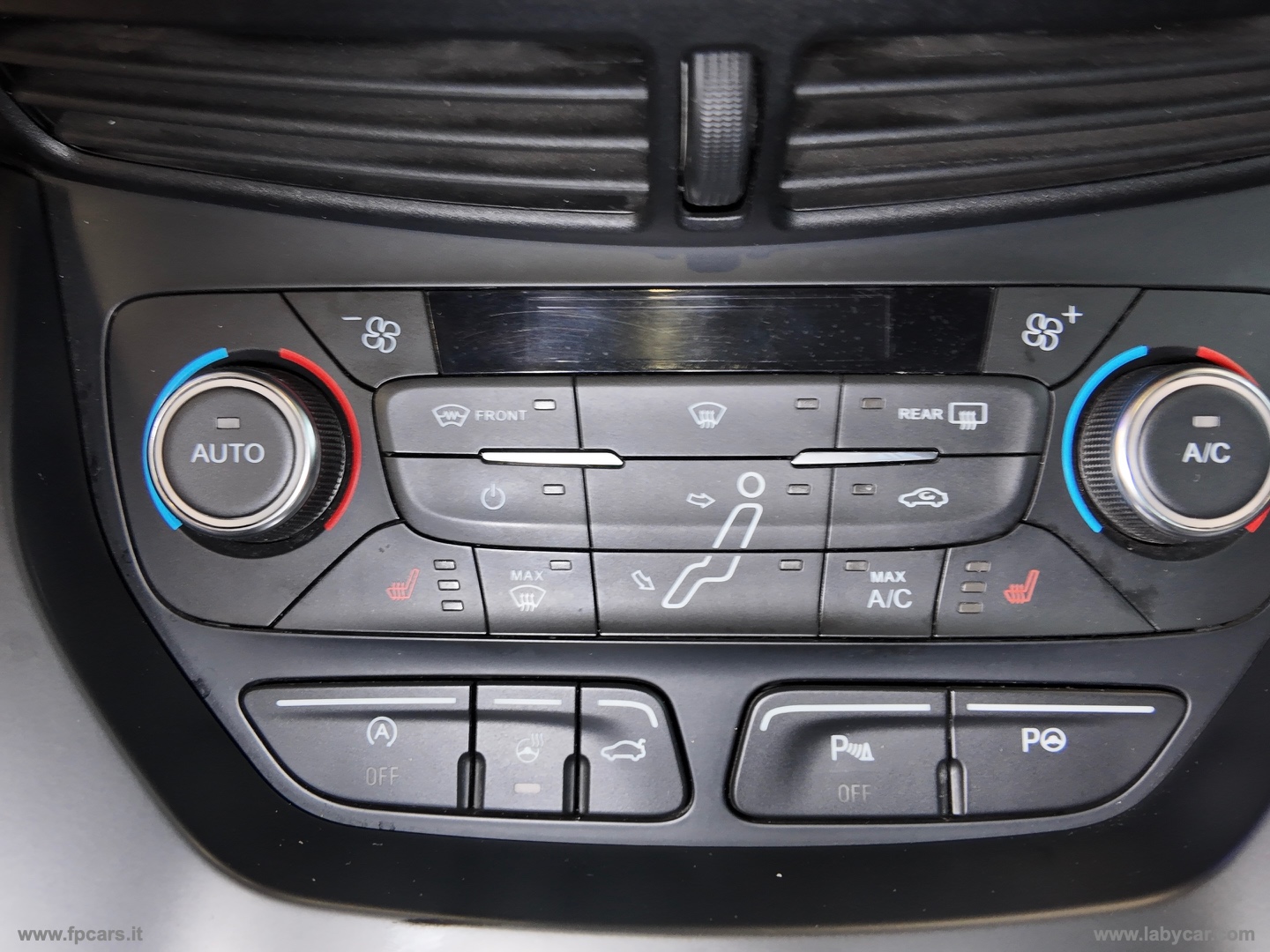 C-Max 1.5 TDCi 120 CV S&S Titanium X - immagine 14