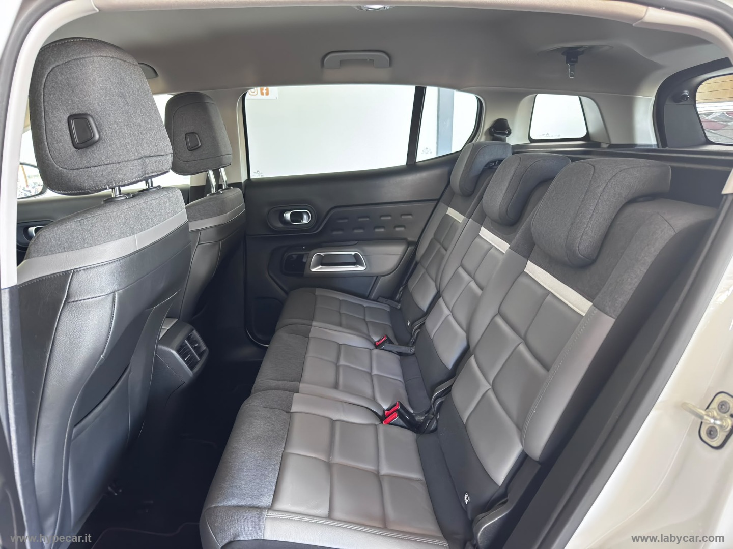 C5 Aircross BlueHDi 130 S&S Shine - immagine 14