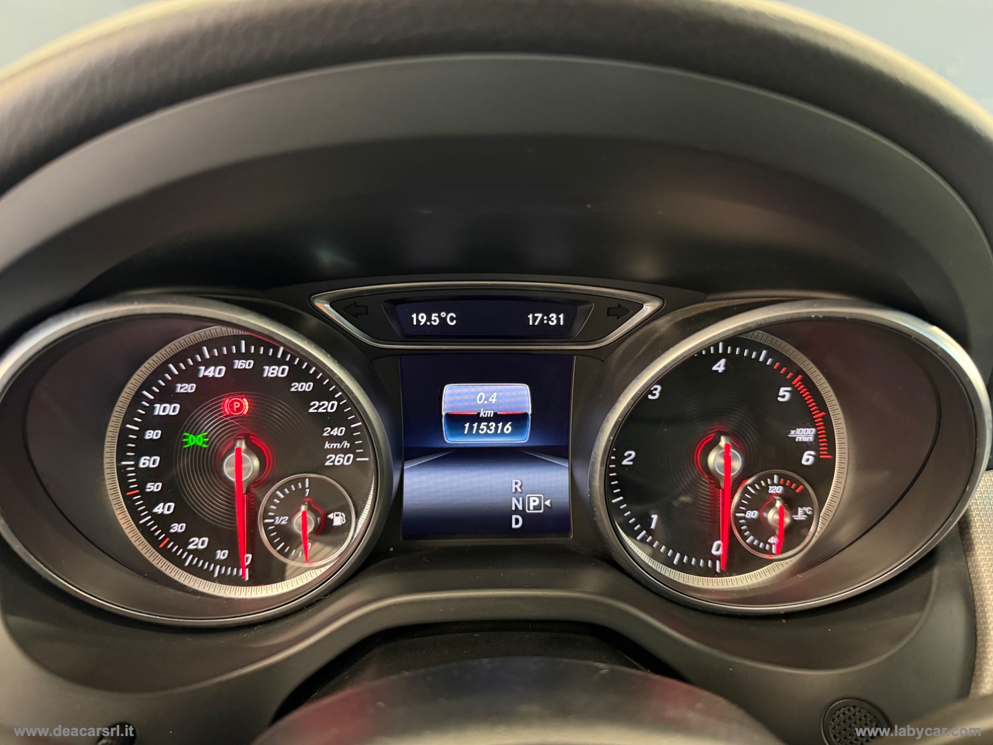 GLA 200 d Automatic Sport - immagine 14