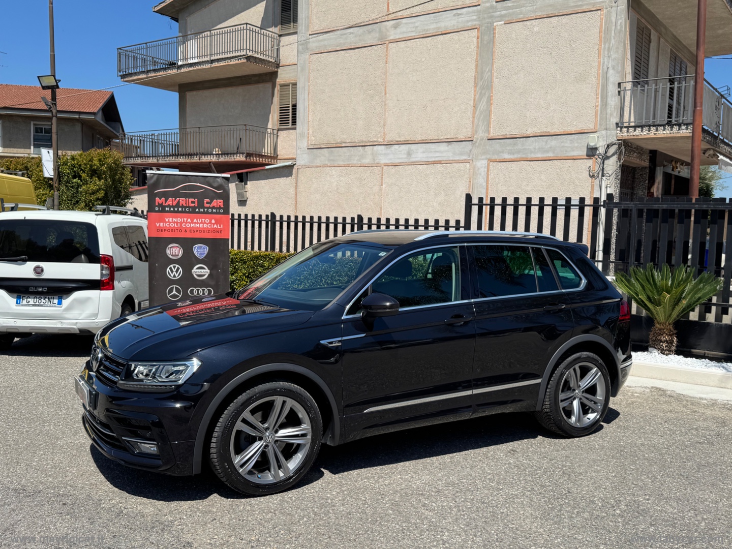 Tiguan 1.6 TDI Style BMT - immagine 14