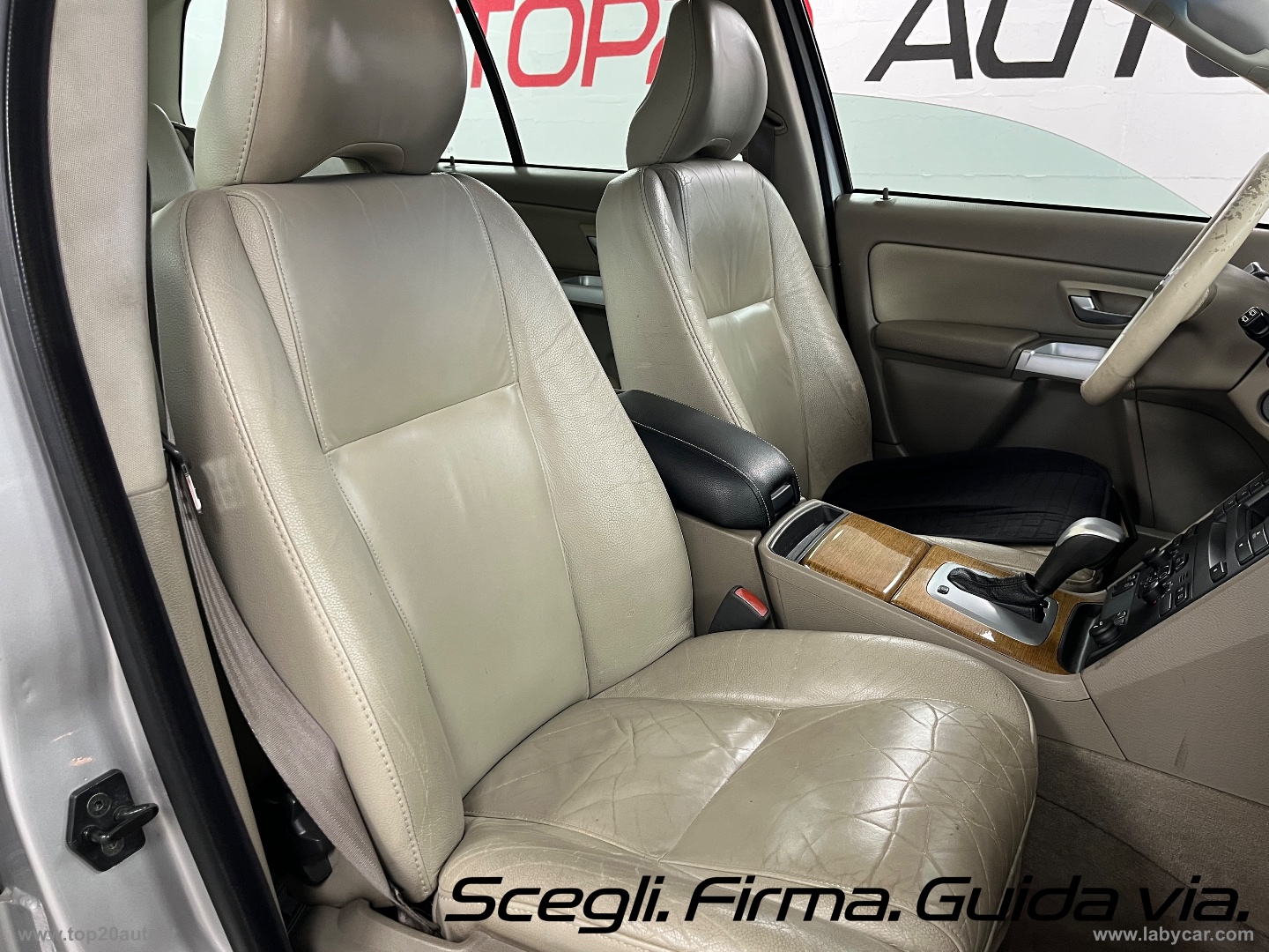 XC90 2.4 D5 aut. AWD Executive|UNICO PROPRIETARIO|ISCRZ. CVS - immagine 14