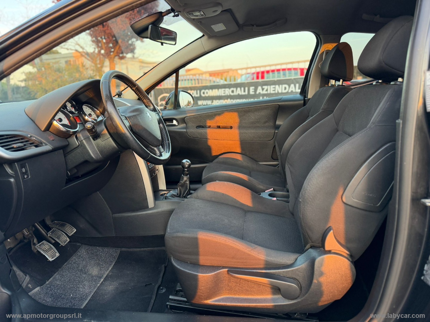 207 1.6 HDi 90 CV 3p. XS - immagine 14