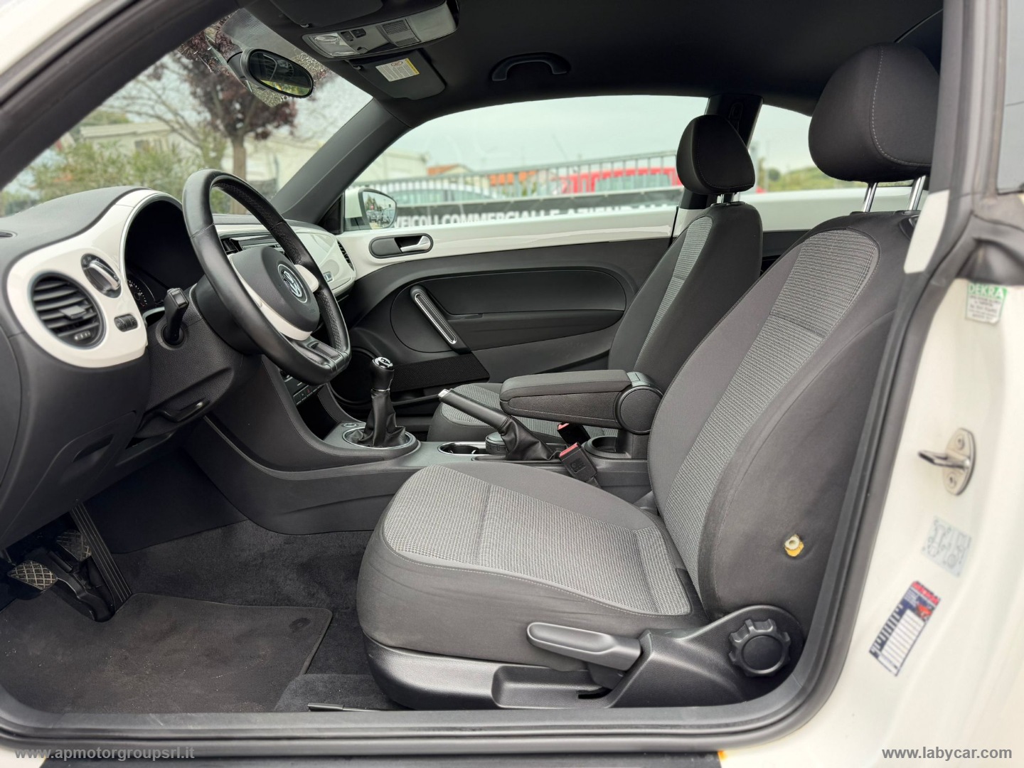 Maggiolino 1.6 TDI Design - immagine 14