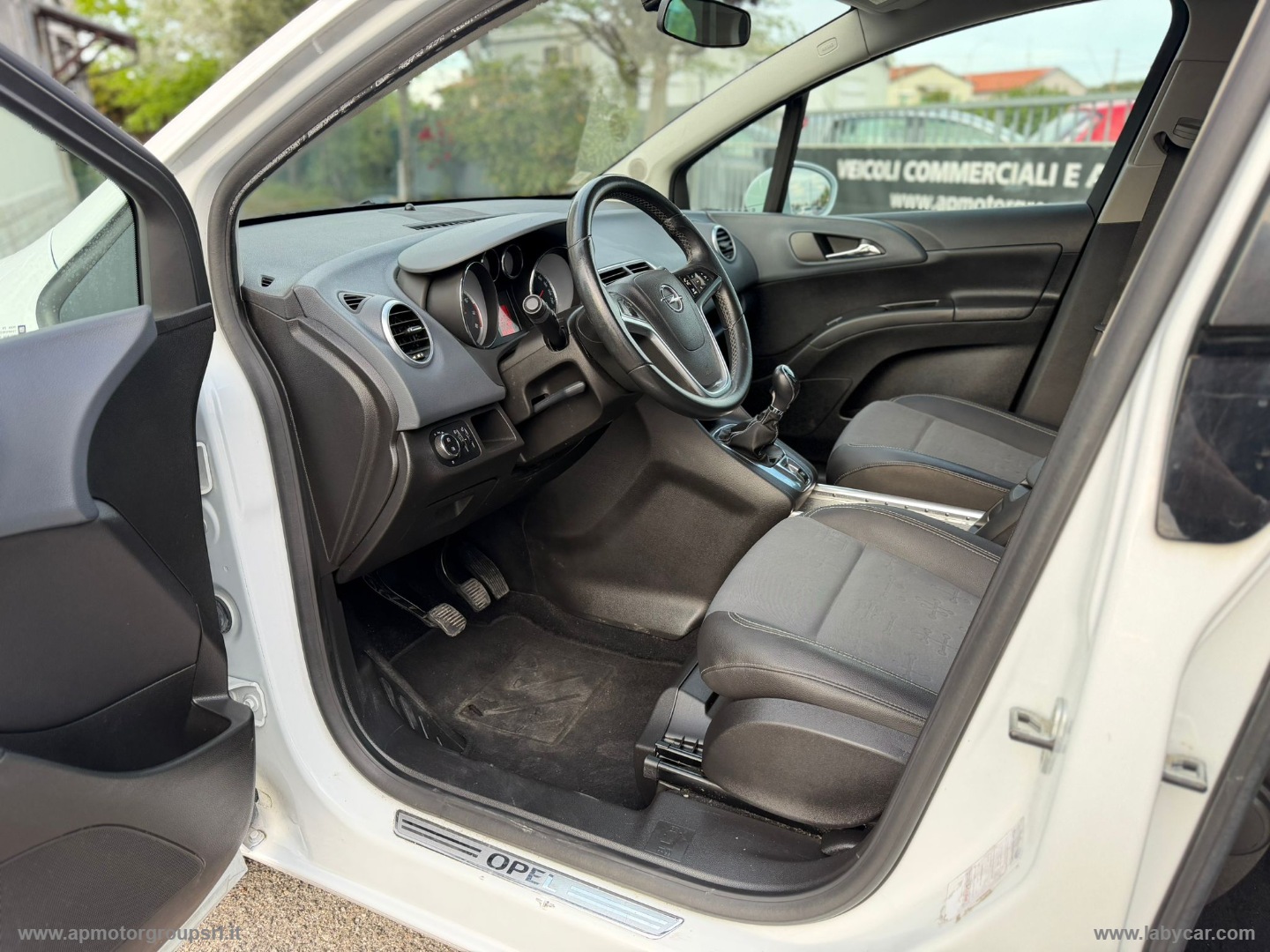 Meriva 1.4 T 120 CV Cosmo - immagine 14