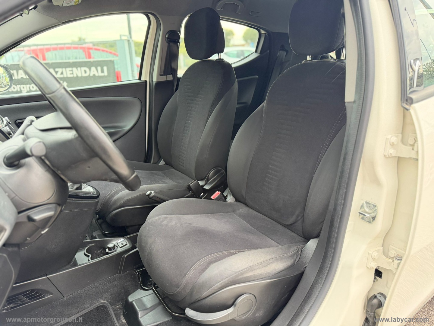 Ypsilon 1.3 MJT 95 CV 5p. S&S Gold - immagine 14