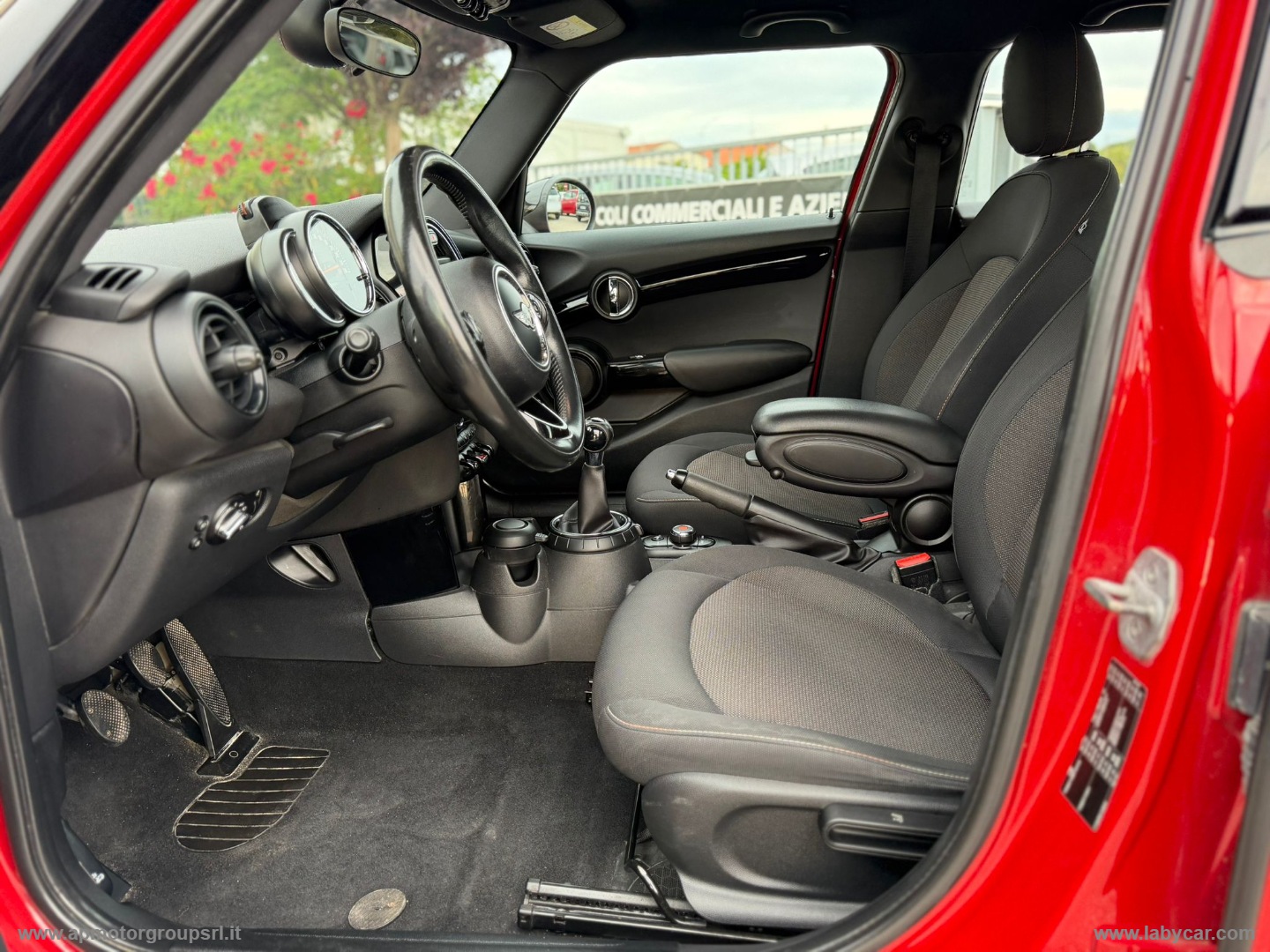 Mini Cooper D Business XL - immagine 14