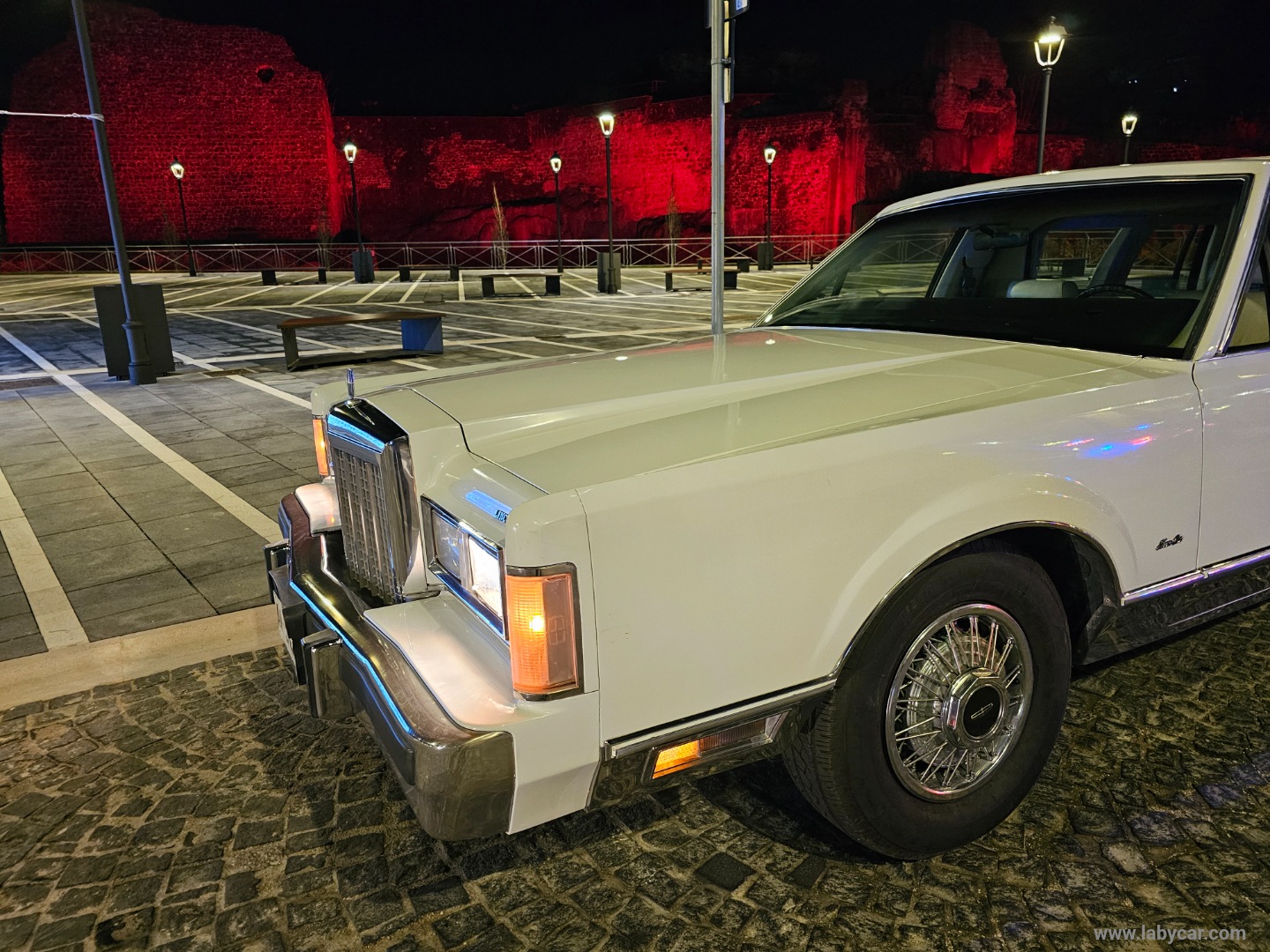 TOWN CAR - immagine 14