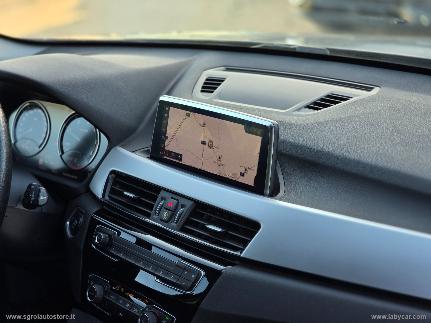 X1 sDrive18d Business Advantage - immagine 14