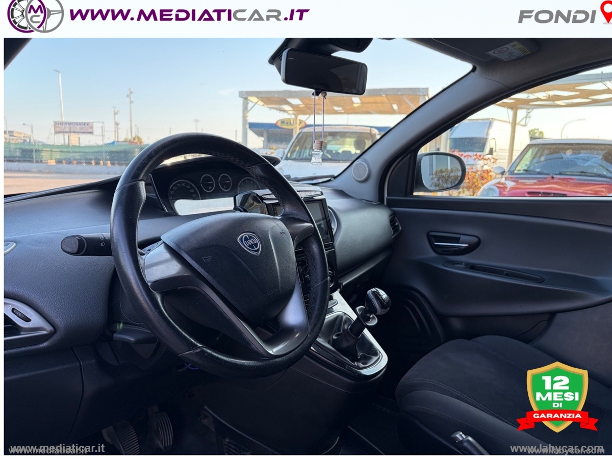 Ypsilon 0.9 T.Air 85 CV 5p. S&S Silver - immagine 14